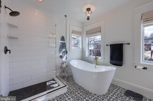 620 Pine St, Lancaster PA  17603-2824 exterior