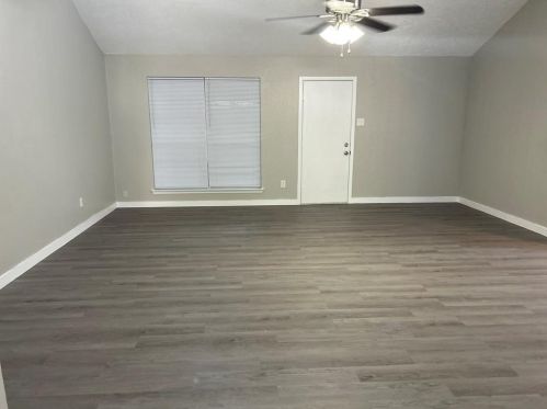 6810 Renfro Dr, Richmond, TX 77469-5913