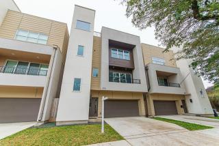 4716 Jackson St, Houston TX  77004-5038 exterior