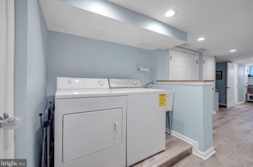 1917 12 St, Philadelphia PA 19148-2209 exterior