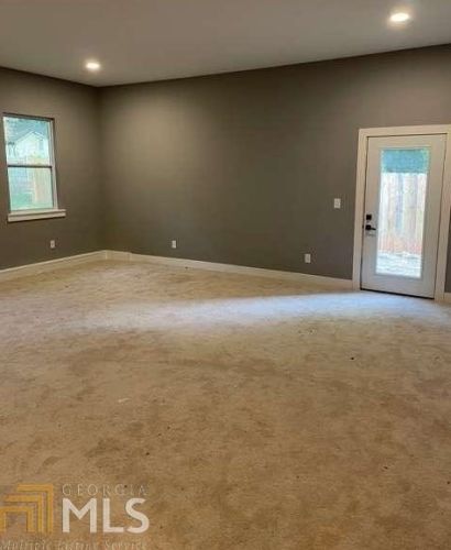 1698 Evans Dr, Atlanta GA  30310-4502 exterior