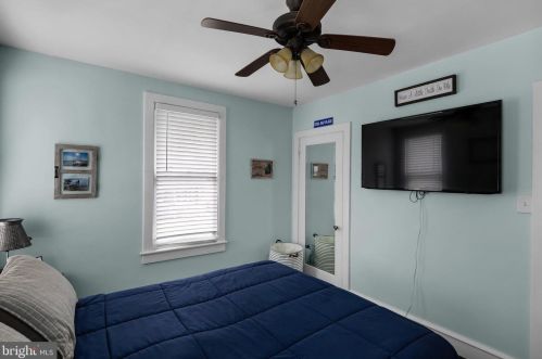 464 Holly Ave, Pitman NJ  08071-2302 exterior