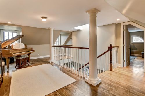 137 Oxford Ave, Willowbrook IL  60514-1151 exterior