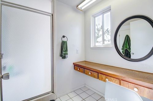 5910 Intervale Dr, Riverside CA  92506-4049 exterior