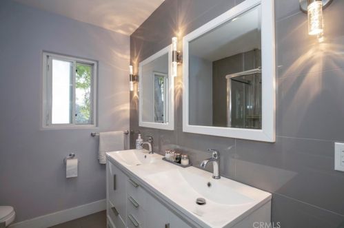 3521 Encinal Ave, Glendale CA 91214-2415 exterior