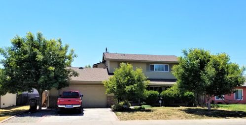 2500 Queenwood Dr, Rancho Cordova, CA 95670-5111