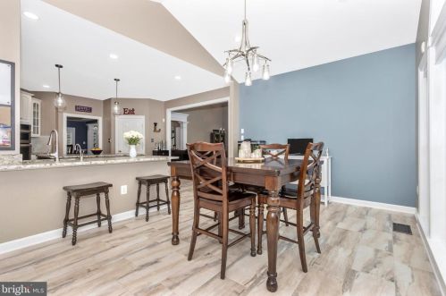 8 Farmstead Pl, Middletown MD  21769-7742 exterior