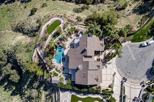 7480 Hummingbird Cir, Anaheim, CA 92808-1705