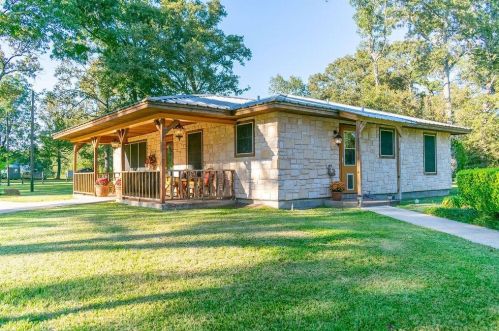 15302 Ben Wiggins Rd, Conroe TX  77303-4804 exterior