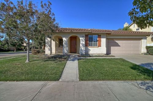 1005 Caliente Way, Oxnard, CA 93036-7937