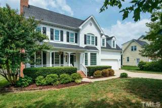 106 Lakeleaf Ct, Cary, NC 27518-2239