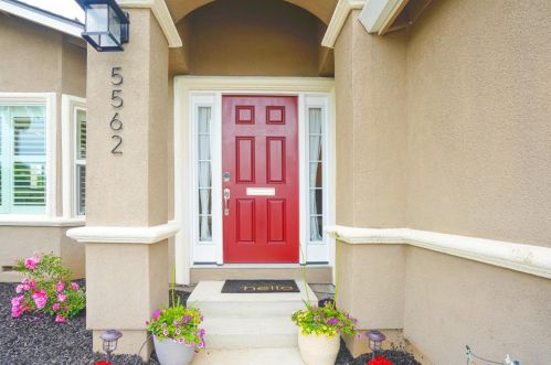 5562 Starcrest Dr, San Jose, CA 95123-1333