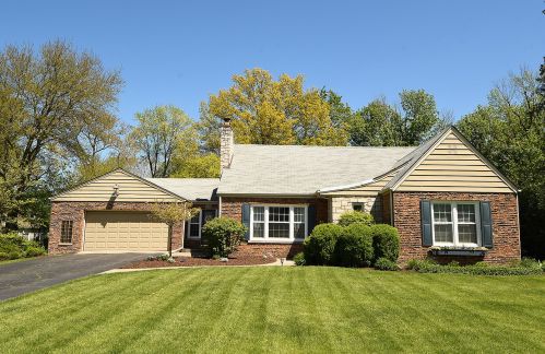 845 Burns Ave, Homewood, IL 60422-1105