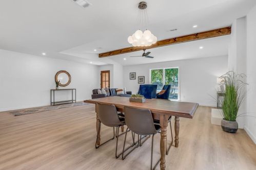 8408 Cayuga Dr, Austin TX 78749-3972 exterior