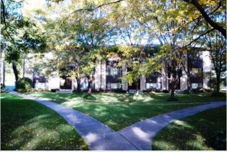 342 Grove St, Wood Dale, IL 60191-1353