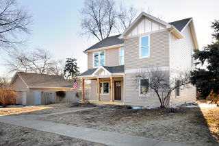 525 College St, Batavia, IL 60510-2117