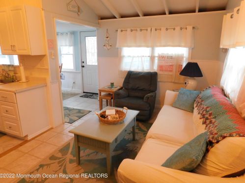 104 Amberjack Way, Lavallette NJ  08735-1203 exterior