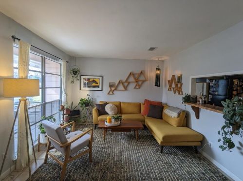 2406 Devonshire Dr, Austin TX  78723-2030 exterior