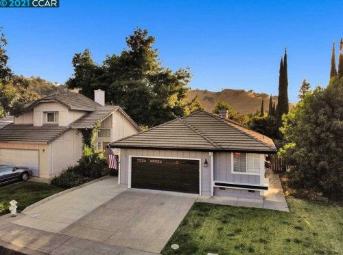 1172 Araquipa Ct, Vacaville, CA 95687-6571