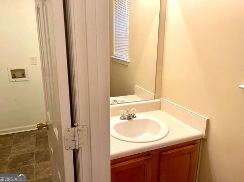 3493 Creekview Dr, Rex GA  30273-5039 exterior