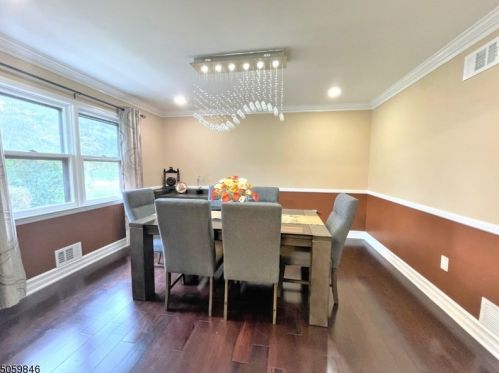 10 Braxton Dr, Montgomery, NJ 08502-4601
