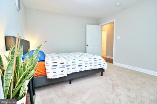 259 Revenoor Rd, Harpers Ferry WV 25425 exterior