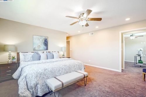 1055 Innsbruck St, Livermore, CA 94550-5637