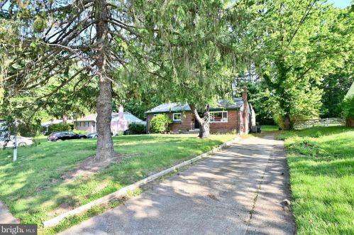 7312 Essex Ave, Springfield, VA 22150-3841