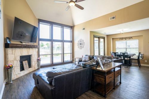 12232 Fairway Meadows Dr, Fort Worth TX  76179-6643 exterior