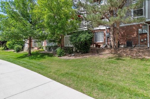 7698 Monaco Cir, Englewood CO 80112-2581 exterior