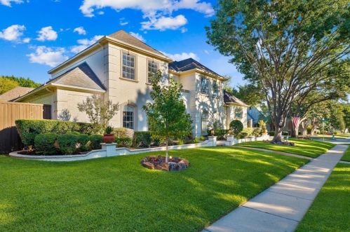 3920 Dove Creek Ln, Plano TX  75093-7541 exterior