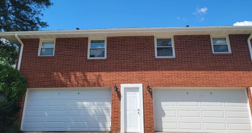 4224 Middlebury Ave, Rockford, IL 61109-8300