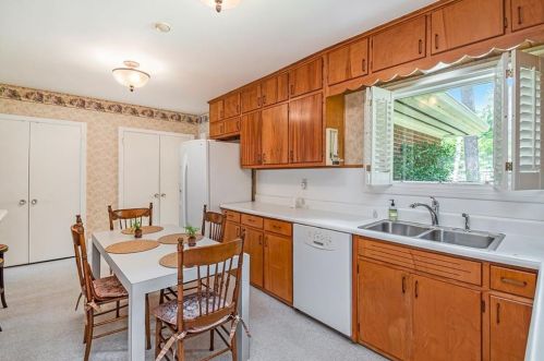 1386 Moores Mill Rd, Atlanta GA  30327-1432 exterior