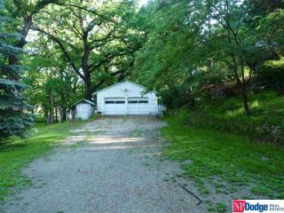 111 Bellevue Blvd, Bellevue, NE 68005-4945