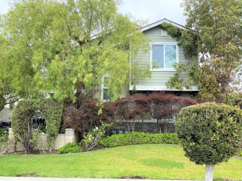 3961 Green Ave, Los Alamitos, CA 90720-3307