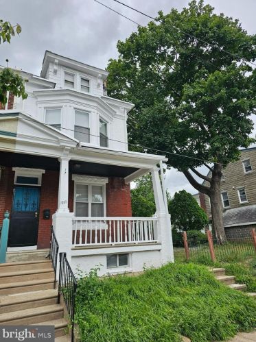 1207 Fillmore St, Philadelphia, PA 19124-2906