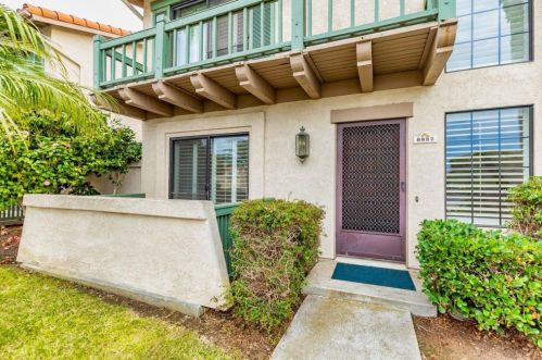 6882 Batiquitos Dr, Carlsbad, CA 92011-3917