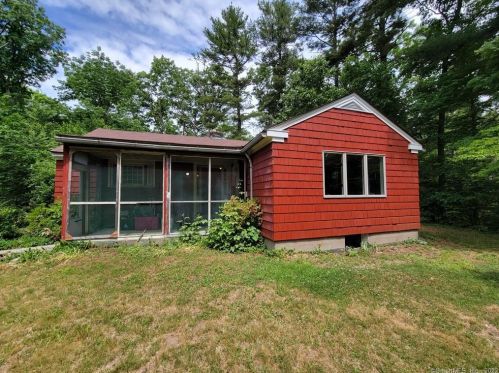 199 Parish Hill Rd, North Windham, CT 06235-2717