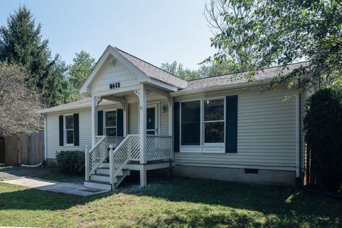 8413 Glascock Ct, Marshall, VA 20115-3203