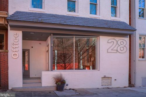 28 Vine St, Lancaster PA  17603-3943 exterior