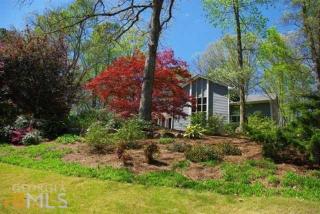 1203 Colony Dr, Marietta, GA 30068-2813