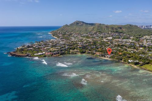 4383 Royal Pl, Honolulu HI  96816-4855 exterior