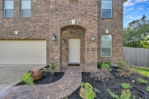 946 Fife Dr, Conroe TX  77301-4138 exterior