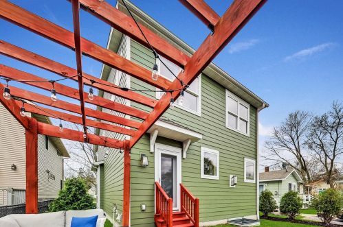 1317 Juliet Ave, Saint Paul MN  55105-2906 exterior