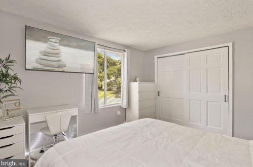 5808 Heming Ave, Springfield VA  22151-2716 exterior