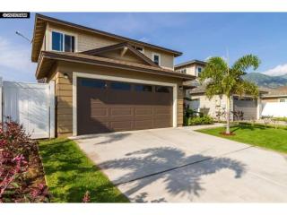 135 Meheu Cir, Kahului, HI 96732-3617