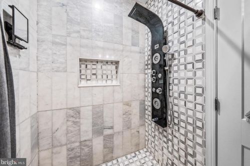 854 Front St, Philadelphia PA 19147-4341 exterior