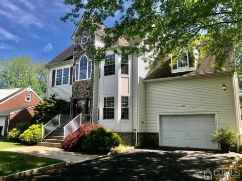 53 Parsler Pl, Perth Amboy, NJ 08863-1451