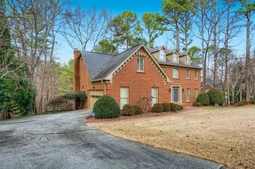 5071 Hodgkins Pl, Lilburn, GA 30047-7313