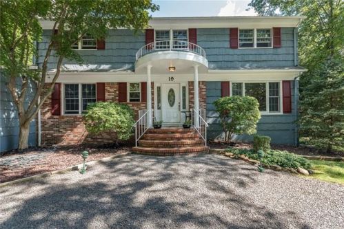 19 Lenape Trl, Warren, NJ 07059-6809